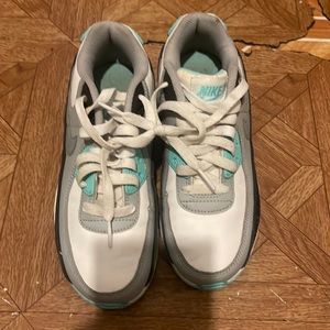 Nike air max size 4 great condition